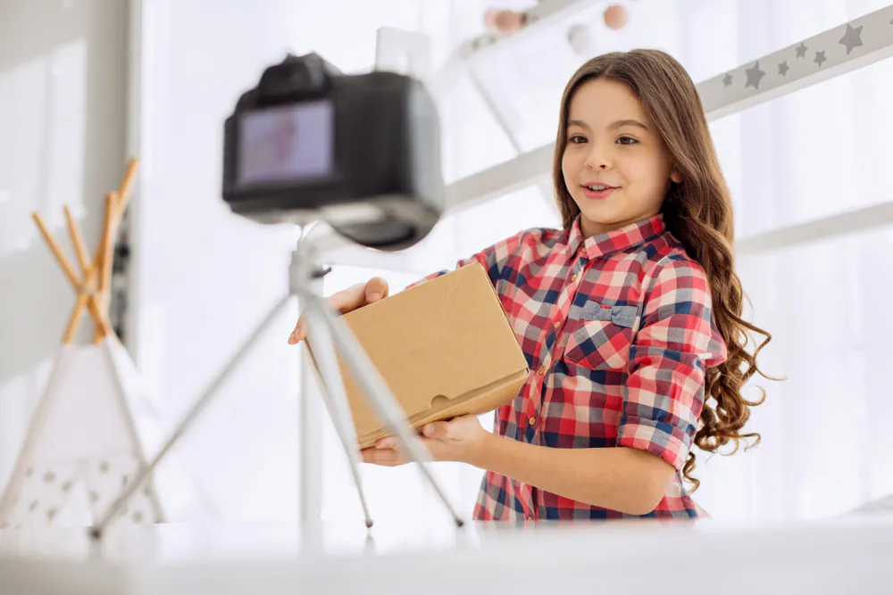 Promising Star Speakers (Level 2) 3 shutterstock 1040437384